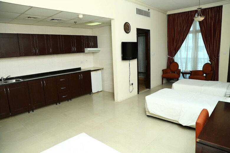 Golden Square Hotel Apartments