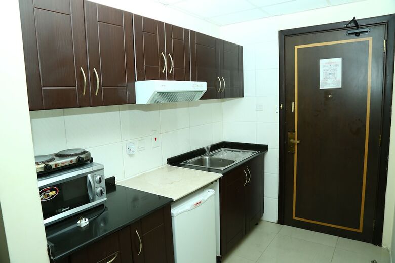 Golden Square Hotel Apartments