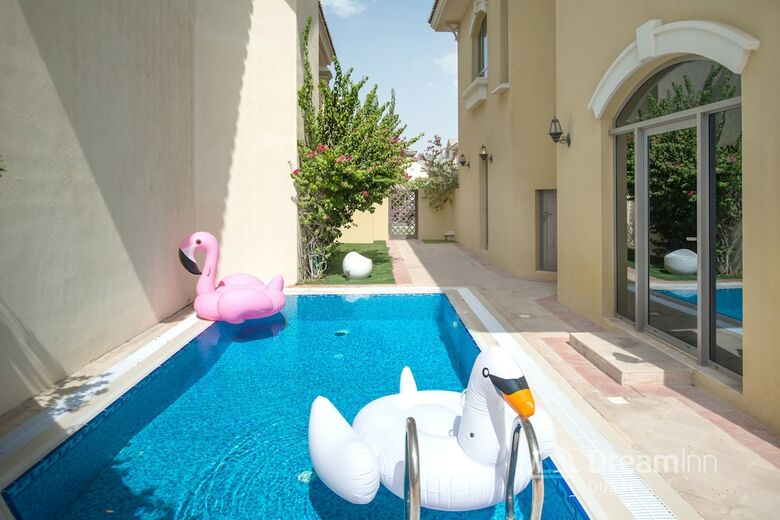 Dream Inn Dubai - Signature Villa