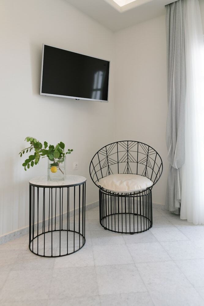 Aeolos Luxury Villas & Suites
