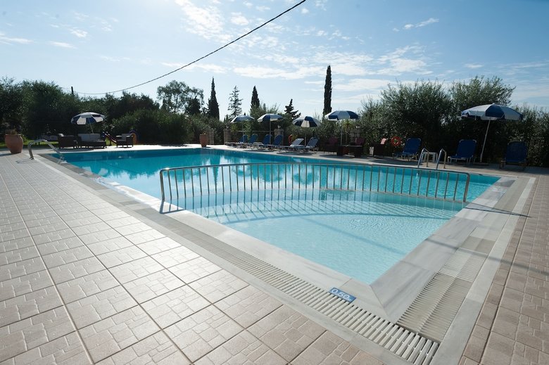 Aparthotel Crystal Blue Apartments