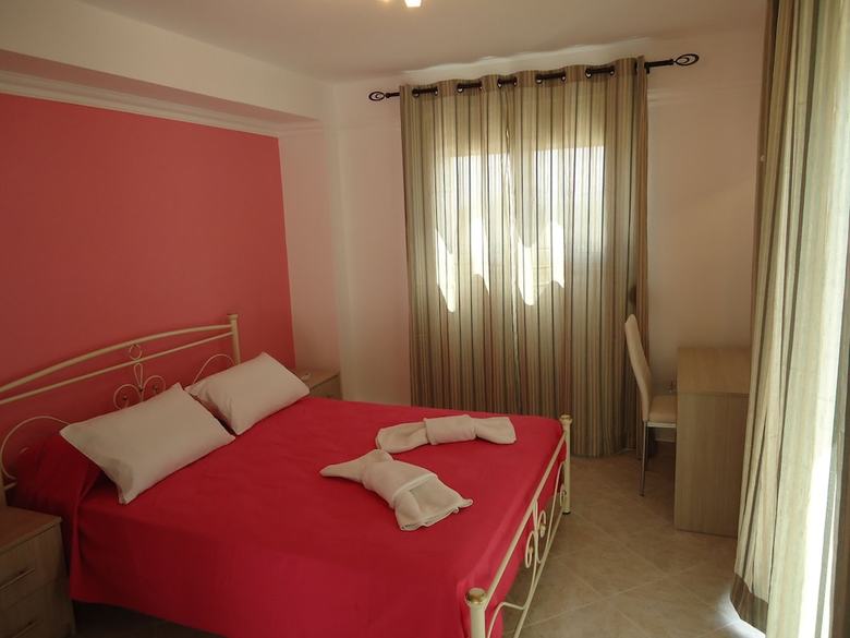 Aparthotel Crystal Blue Apartments