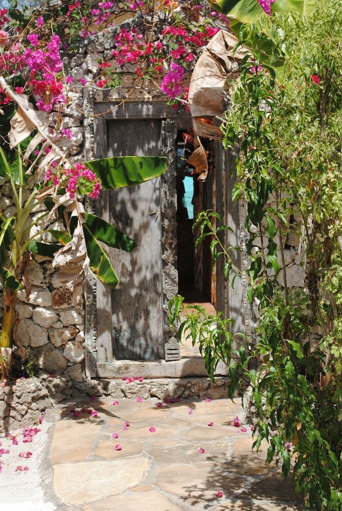 Hotel Seasons Lodge Zanzibar