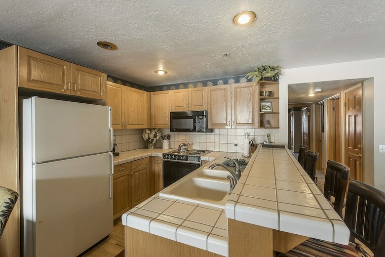 All Seasons Condominiums By All Seasons Resort Lodging