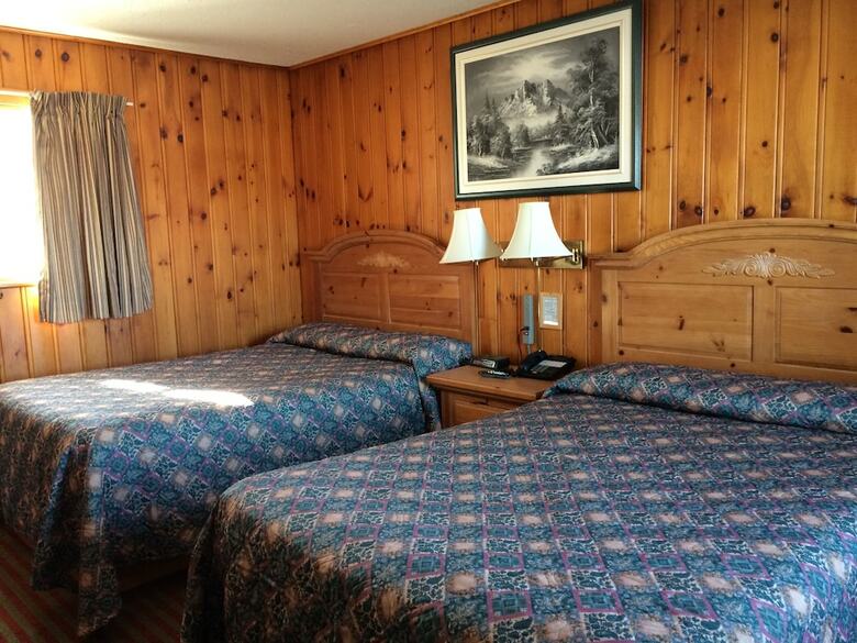 Motel Knights Inn Colonial Fireside Inn