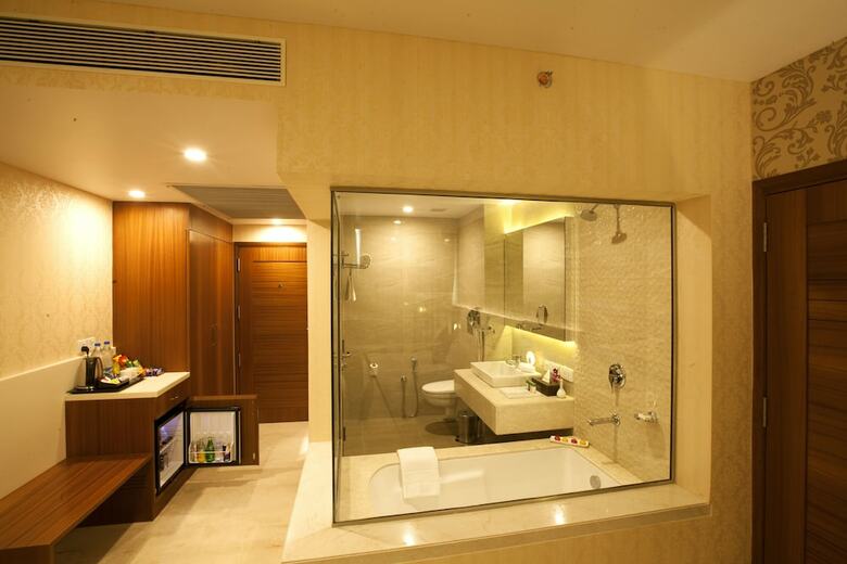 Hotel United-21 The Grand