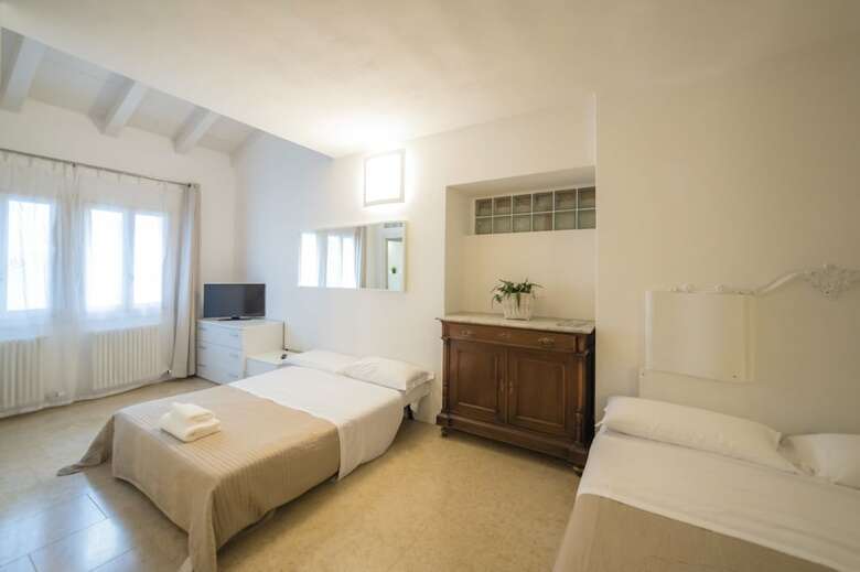 Hotel Academia Residence