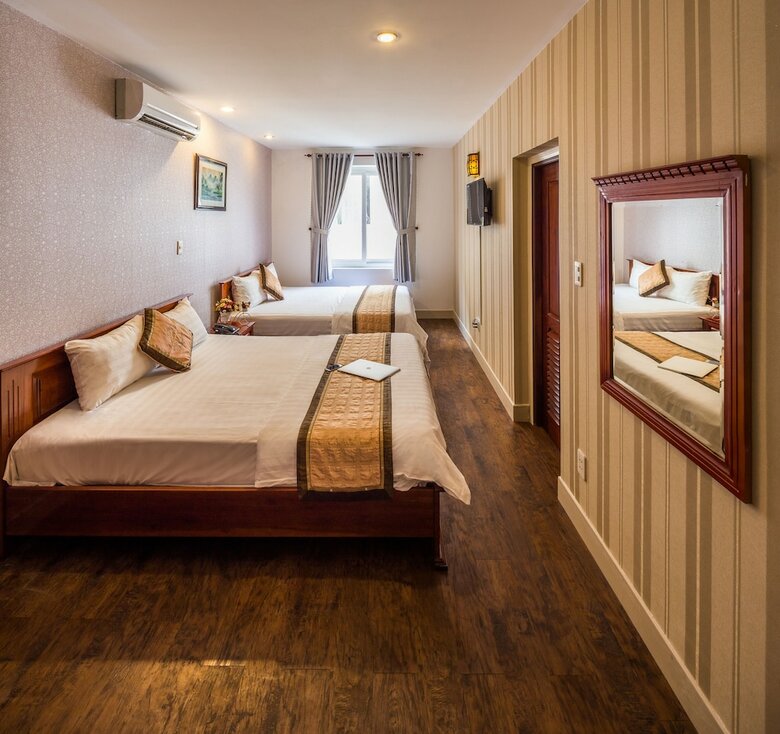 Golf Hotel