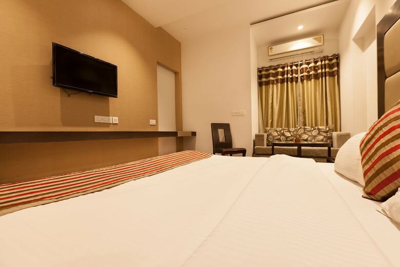 Hotel Oyo Rooms 074 Cyber City