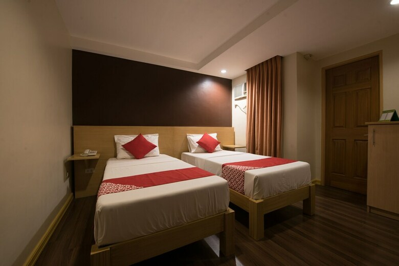 Oyo 456 Festive Hotel