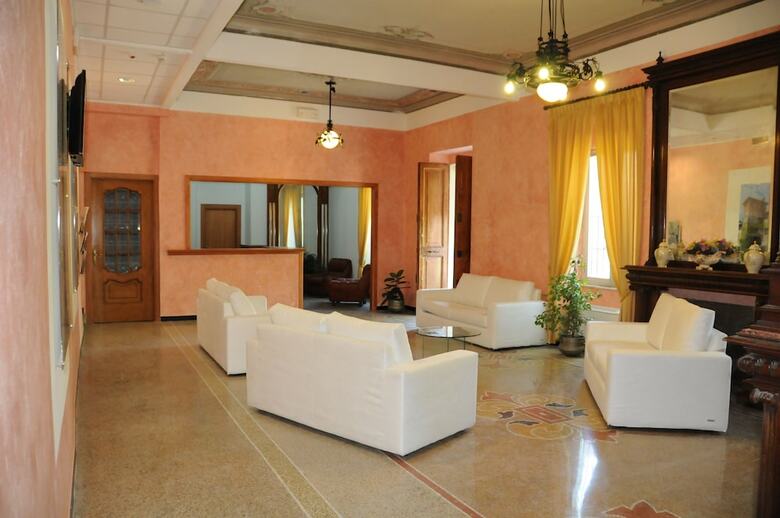 Hotel Albergo Villa Ester