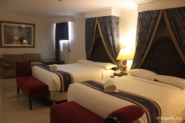 Subic Bay Venezia Hotel