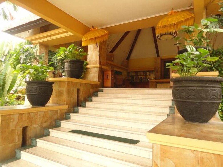 Lotus Garden Hotel