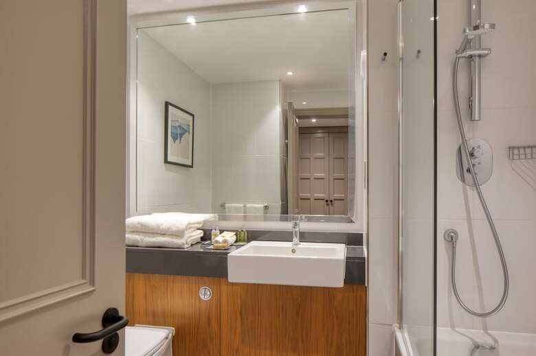Doubletree By Hilton Hotel Southampton