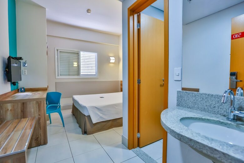 Mega Moda Hotel