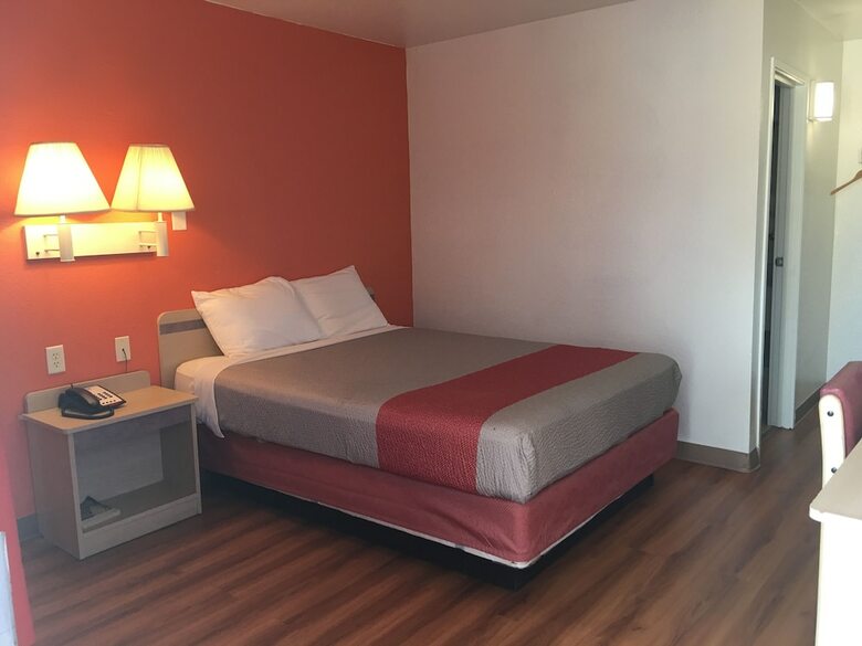 Motel 6 Lufkin, Tx