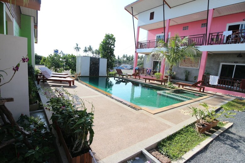 Hotel Pinky Bungalows Resort