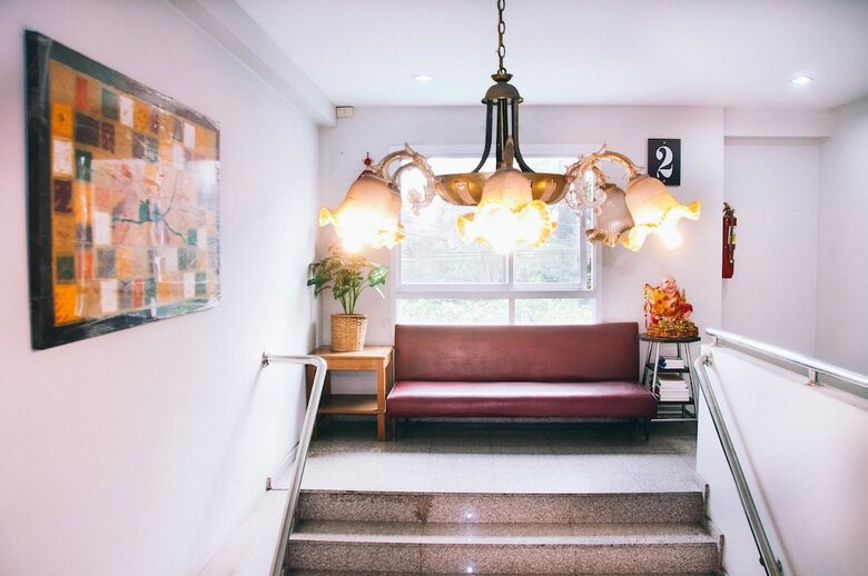 Hotel Golden House @ Onnut Station