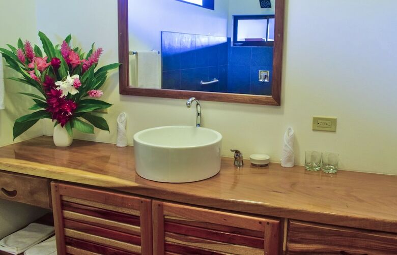 Posada Santa Juana Nature Reserve Full Board Lodge