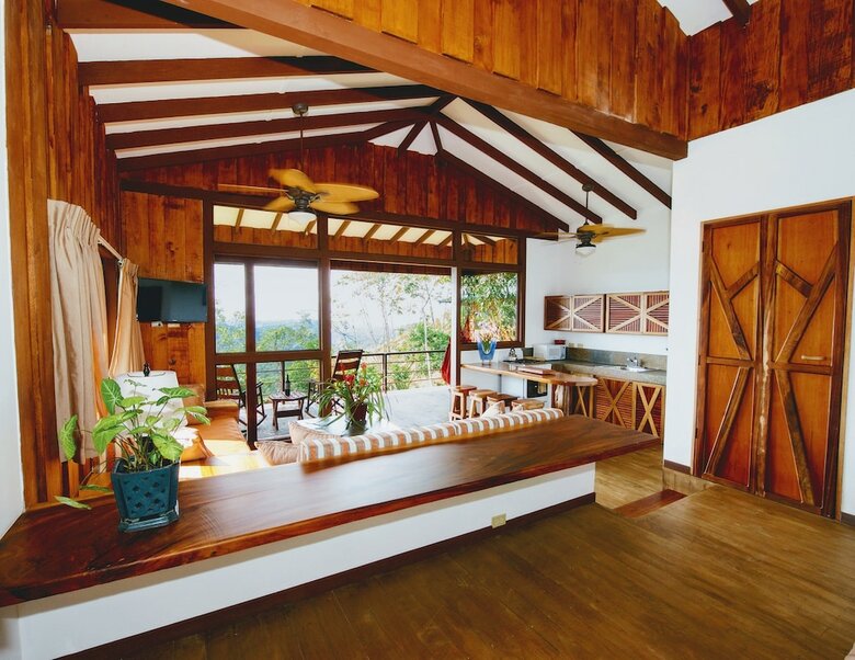 Posada Santa Juana Nature Reserve Full Board Lodge