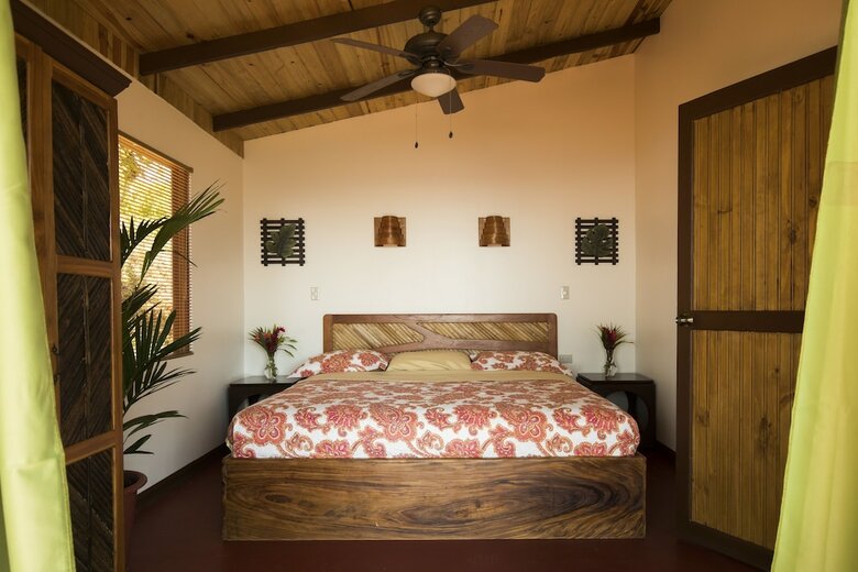 Posada Santa Juana Nature Reserve Full Board Lodge