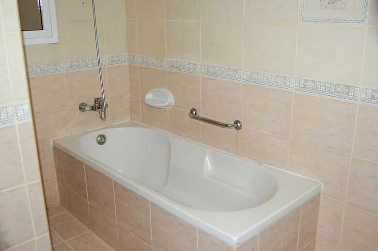 Al Ferdous Hotel Apartment