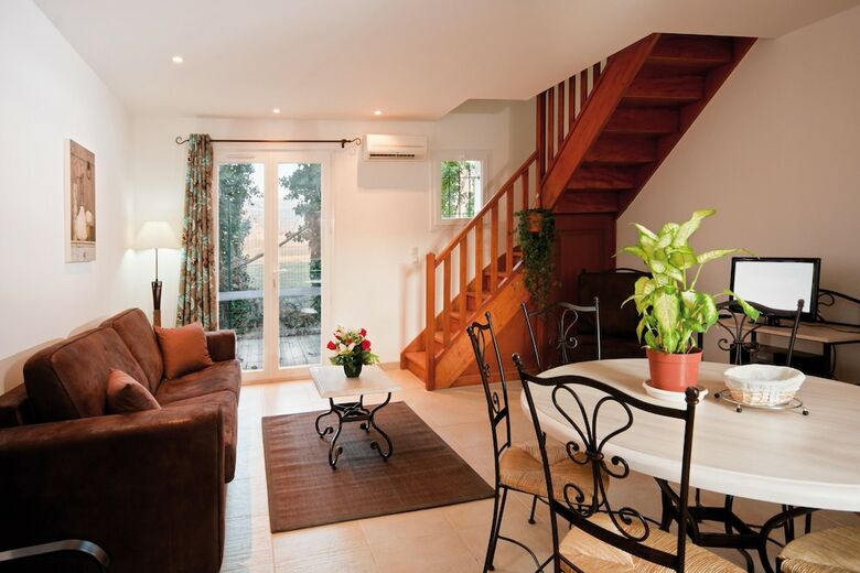 Residencia R�sidence Lagrange Vacances L'oustau de Sorgue