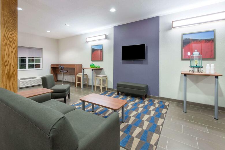 Hotel Microtel Inn & Suites By Wyndham Cadiz