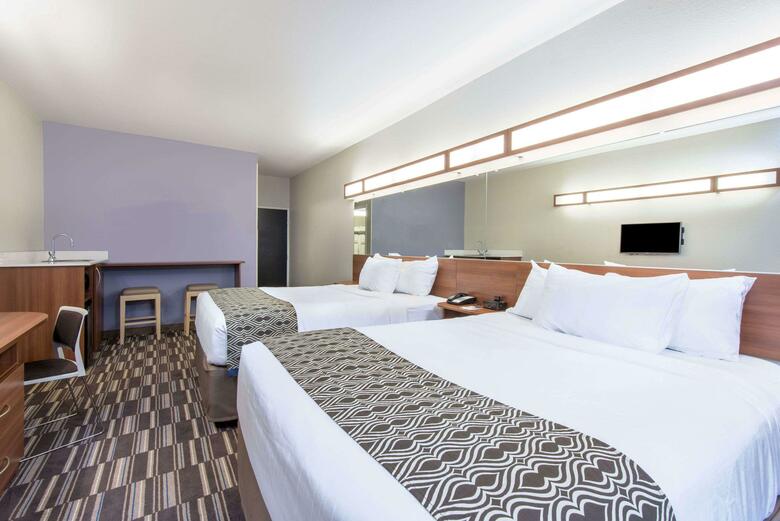 Hotel Microtel Inn & Suites By Wyndham Cadiz