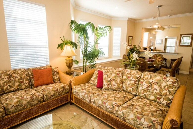 Tortuga Inn Beach Resort