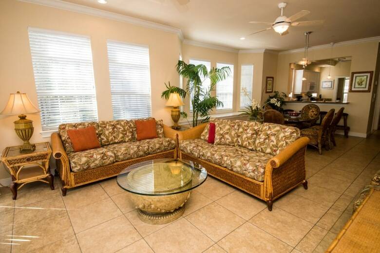 Tortuga Inn Beach Resort