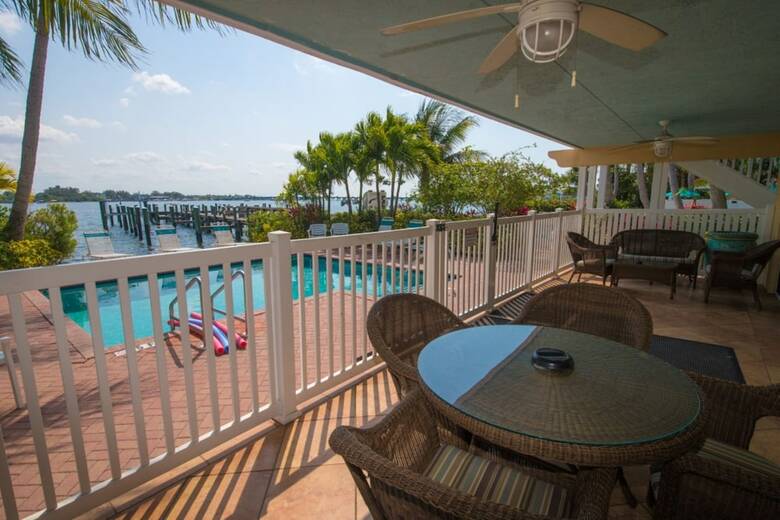 Tortuga Inn Beach Resort