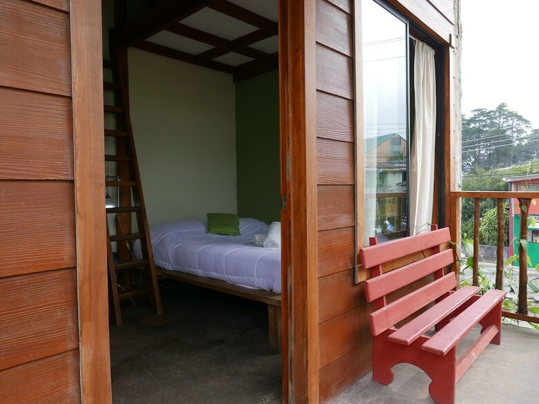 Hostal Pensi�n Santa Elena