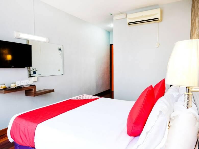 Oyo 546 Grand City Hotel