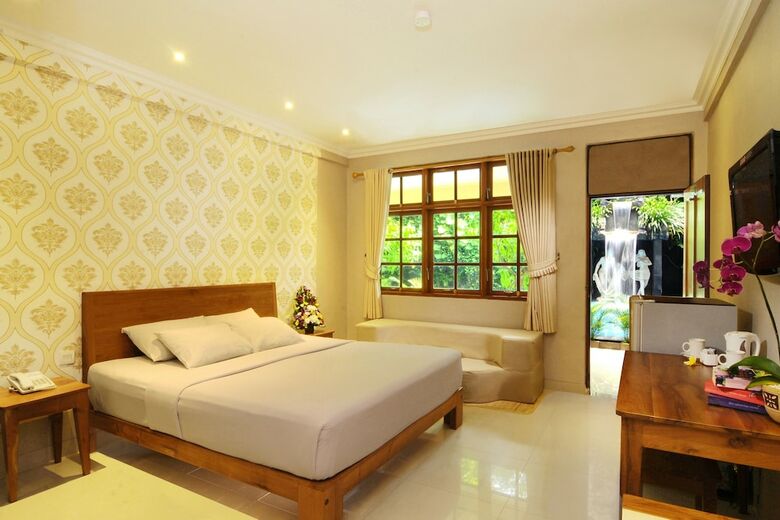 Green Garden Hotel