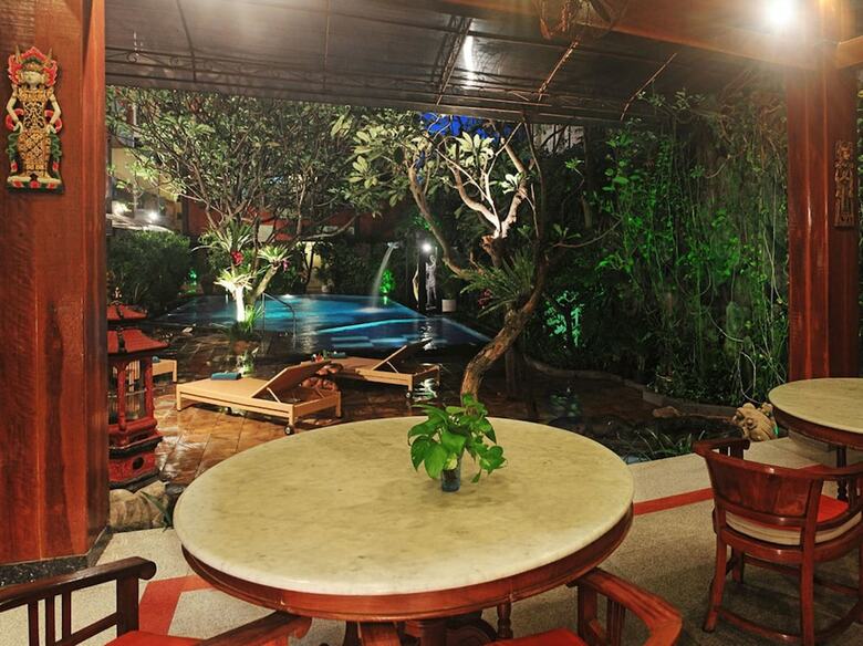 Green Garden Hotel