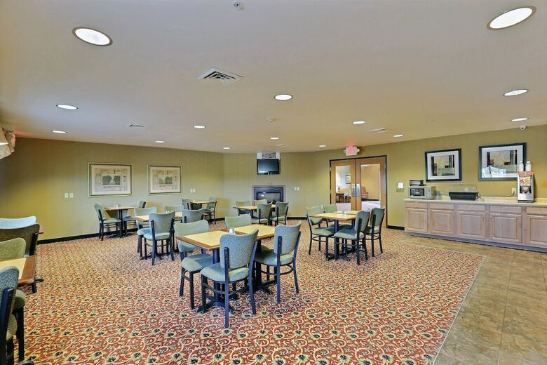 Boarders Inn & Suites By Cobblestone Hotels - Shawano