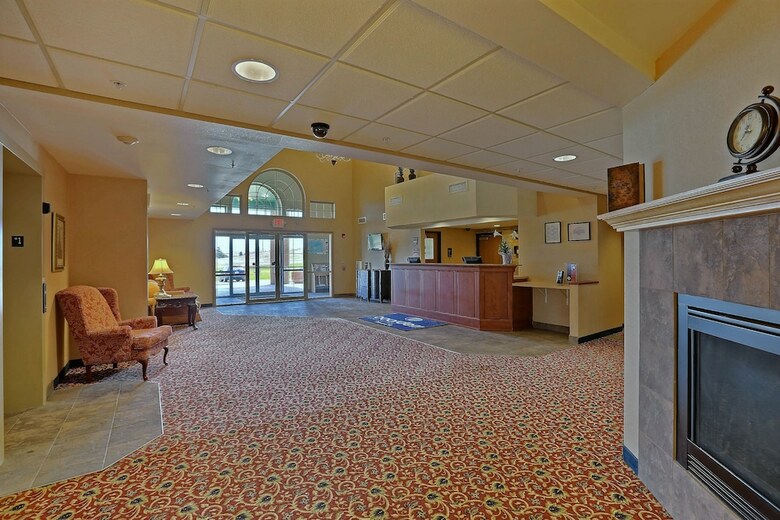 Boarders Inn & Suites By Cobblestone Hotels - Shawano