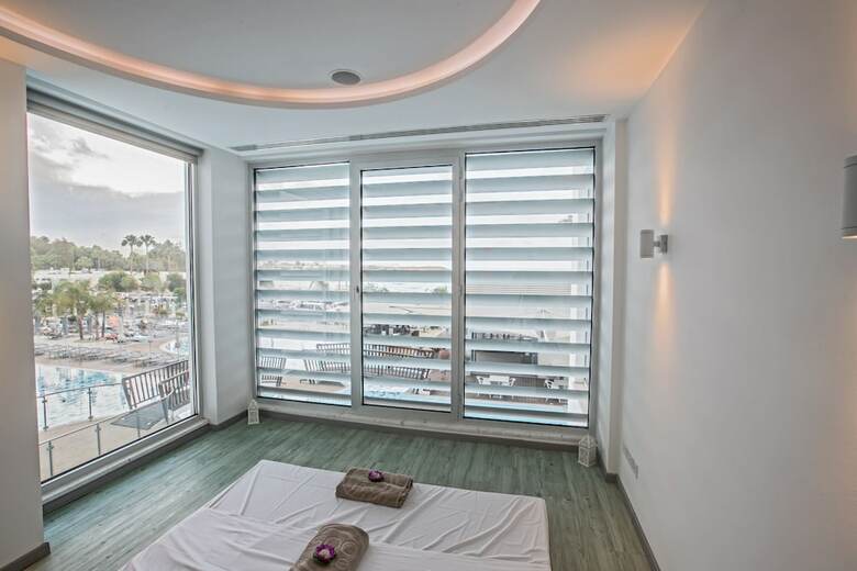Vassos Nissi Plage Hotel