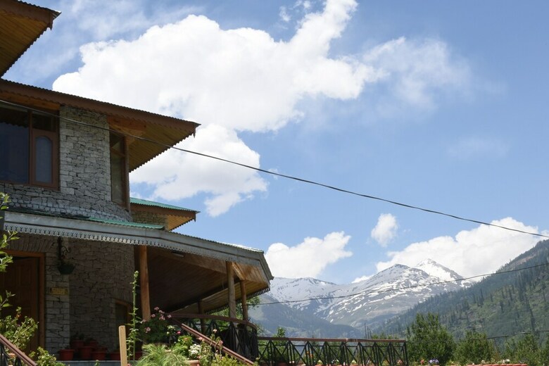 Hotel Urvashi's Retreat
