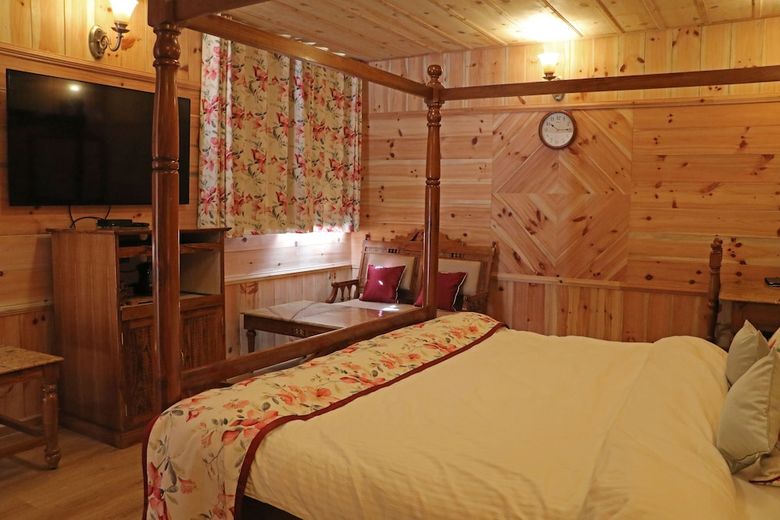 Hotel Urvashi's Retreat