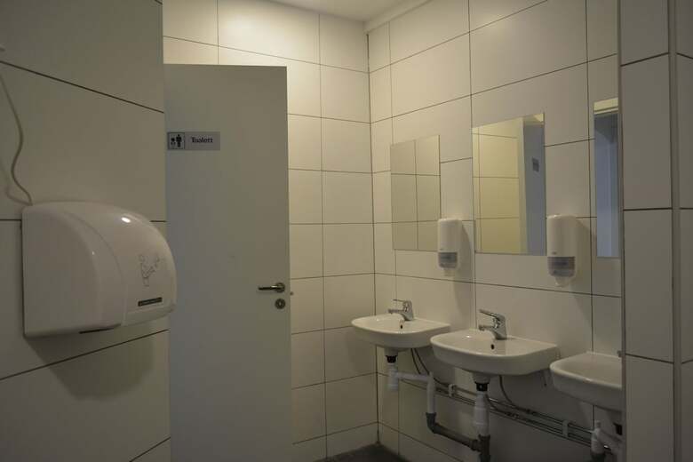 Hostal Holiday Hostel