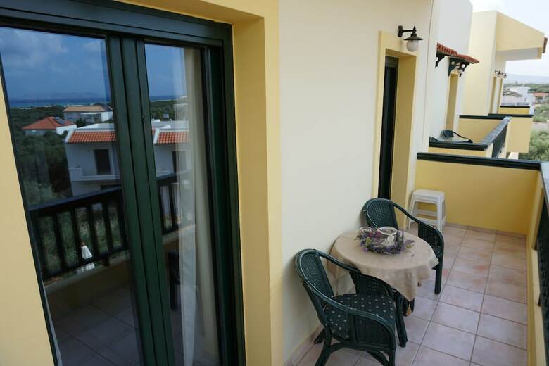 Aparthotel Aspri Petra
