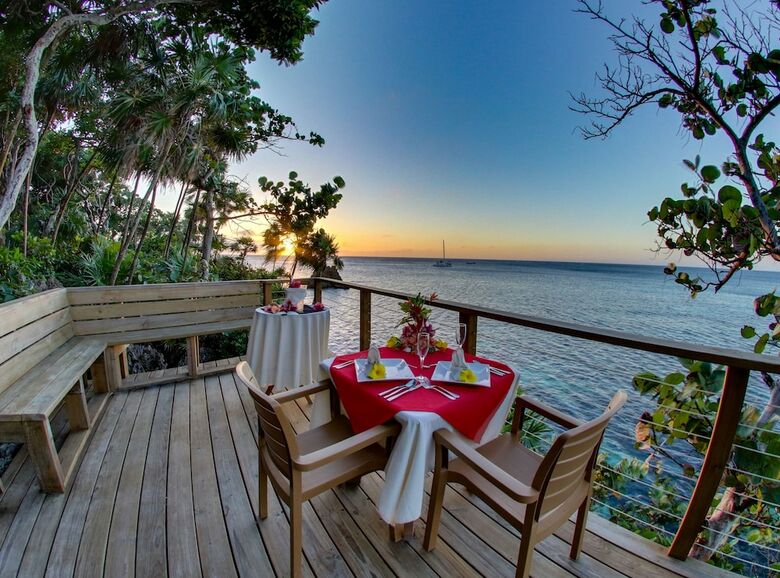 Hotel Grand Roatan Caribbean Resort