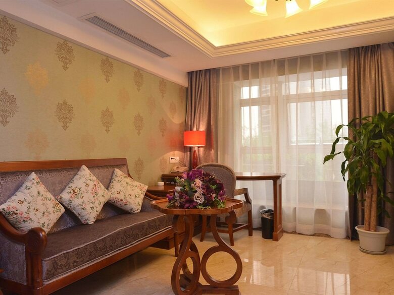Hotel Ibis Chongqing Ranjiaba