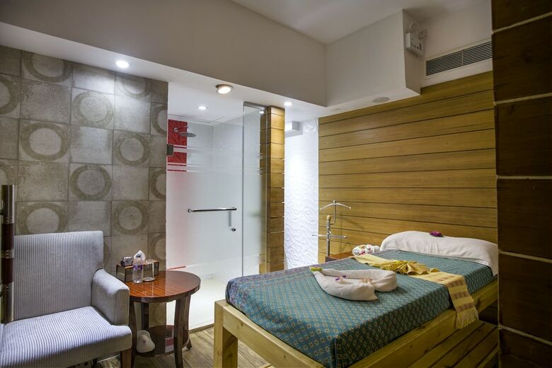 Hotel Bengal Blueberry