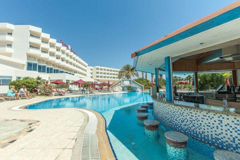 Crown Resorts Horizon Hotel
