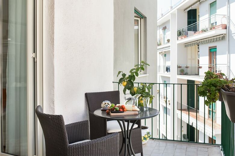 Hotel La Maison Des Tout Le Monde