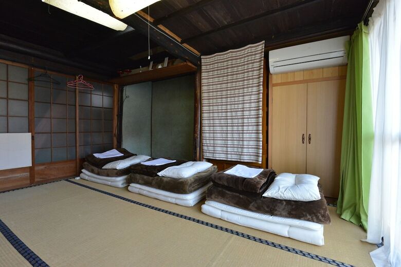 Hostal Whole House Rental Igusa