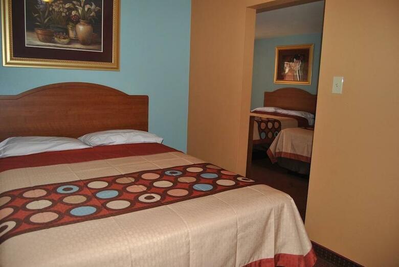 Hotel Laredo Executive Inn